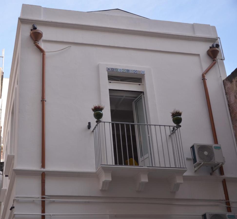 The Court Suites & Spa Taranto Bagian luar foto
